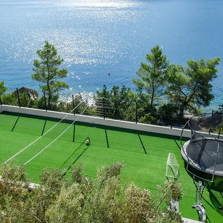 Paradise Vela Luka